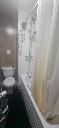 7 bed Terraced to rent Image 9