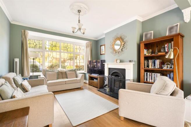 Larkswood Road, E4