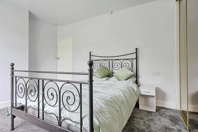 2 bed Semi-Detached for sale Image 9