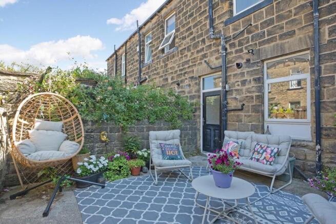2 bed Terraced for sale Image 9
