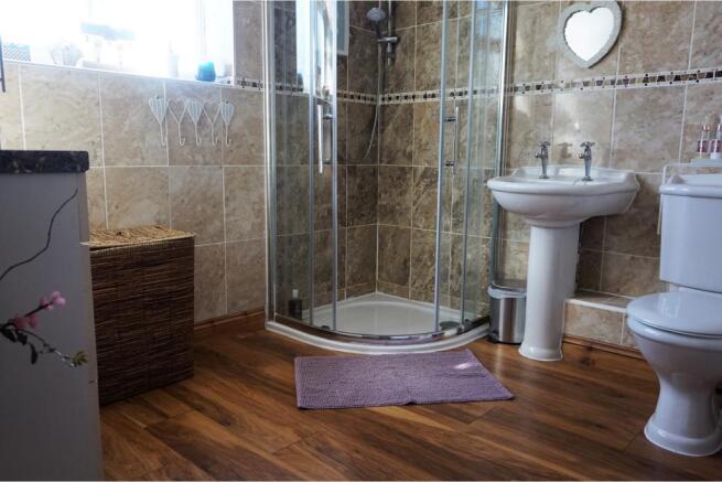 Master En-suite
