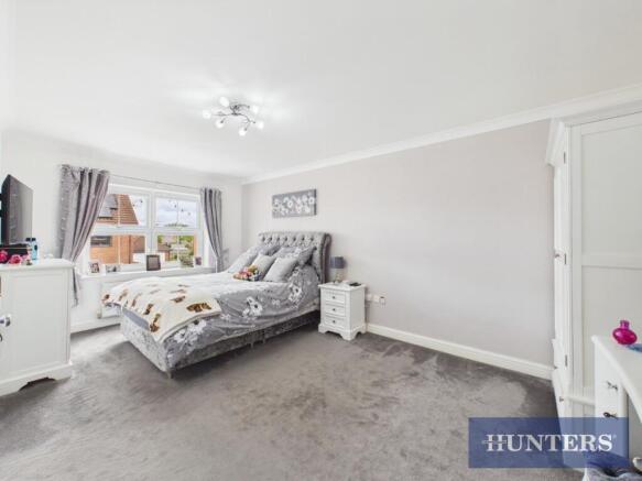 4 bed Detached for sale Image 9