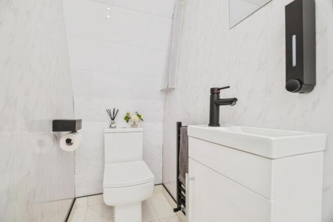 3 bed Detached for sale Image 5