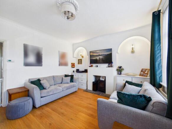 2 bed Terraced for sale Image 7