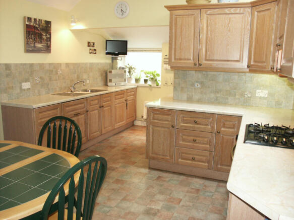 kitchen/breakfast Rm