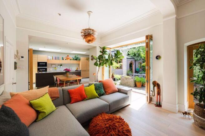 Kitchen family entertaining space 