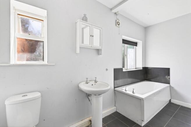 3 bed Detached Bungalow for sale Image 11