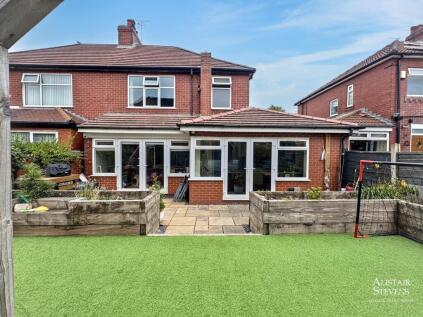 Burnley Lane, Chadderton