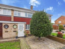 7, West Close, Ashford TW15 3LW
