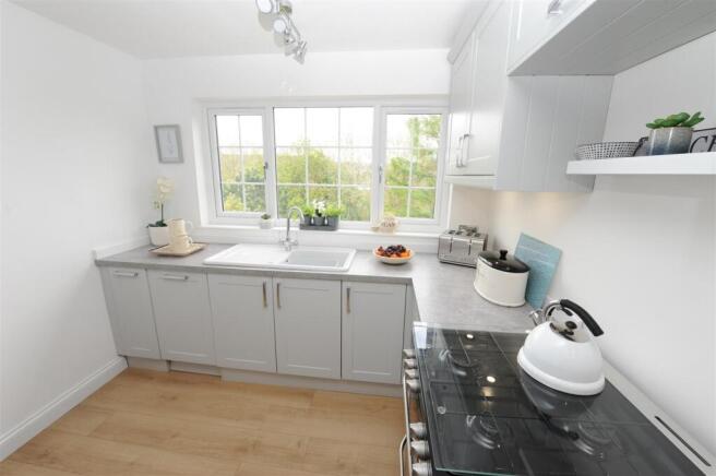 2 bed Detached Bungalow for sale Image 11