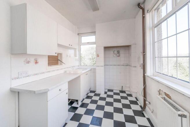 3 bed Semi-Detached for sale Image 4