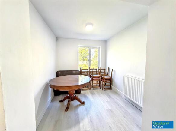 4 bed Detached for sale Image 10