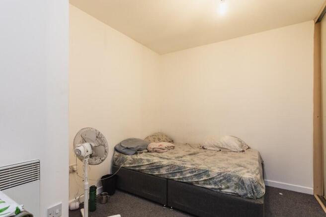 1 bed Flat for sale Image 6