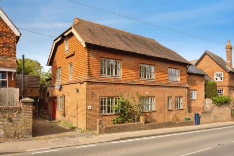 Petworth Road, Witley, Godalming, Surrey, GU8