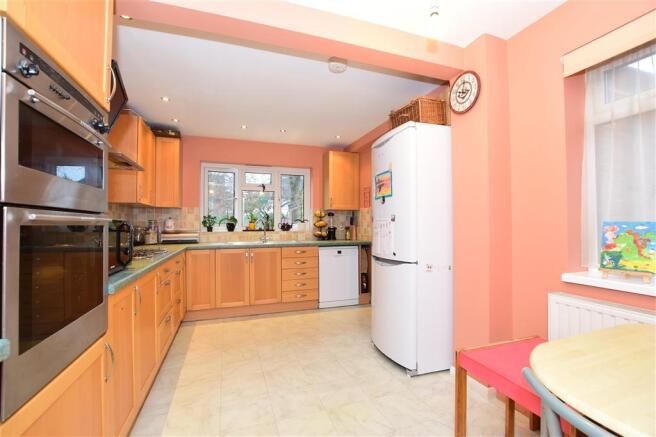 Kitchen / Breakfast Room