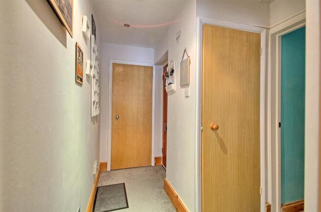 Hallway.jpg