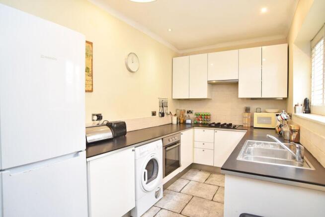 2 bed Terraced for sale Image 4