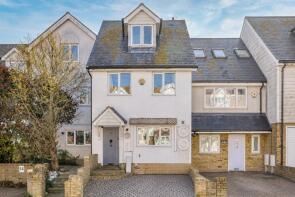 14, The Gates, Percy Avenue, Broadstairs CT10 3AS