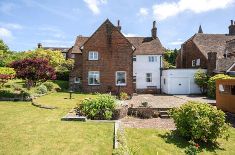 The Street, Dallington