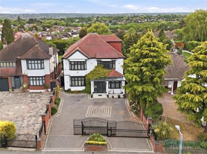 Manor Road, Chigwell, IG7