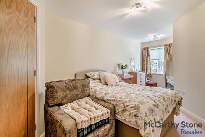 1 bed Apartment for sale Image 5