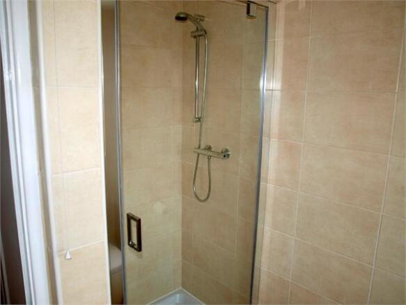 En-Suite Shower Roo