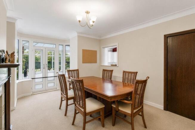 3 bed Semi-Detached for sale Image 4