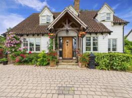 8, Shelsley Drive, Langdon Hills, Basildon SS16 6NA
