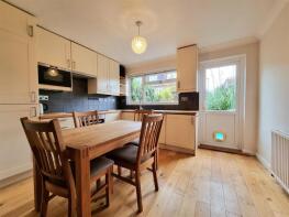 34, Aspen Close, London W5 4YQ