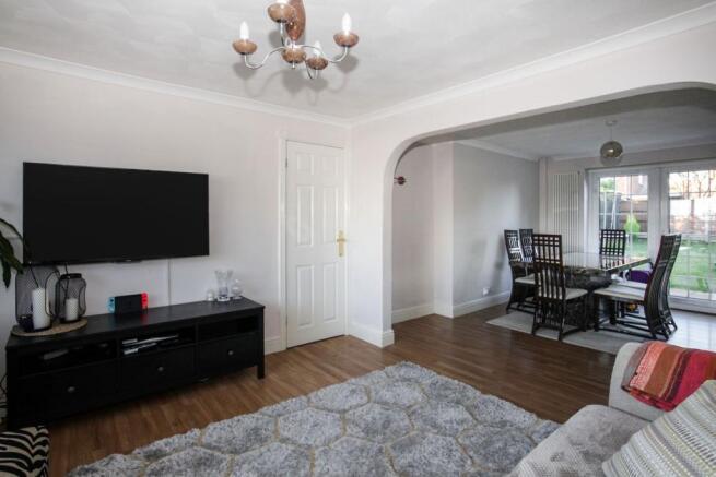 Lounge/Dining Room