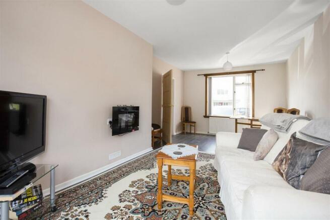 51 Brock St North 7.jpg