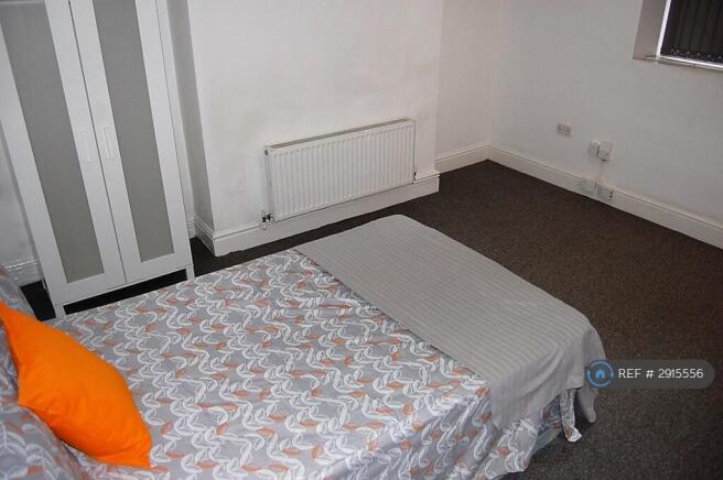 4 bed Terraced to rent Image 5