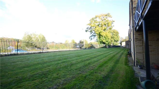 Garden Area 01
