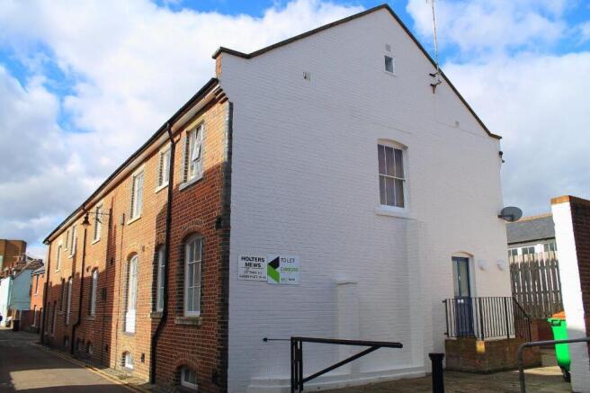 Hollters Mews Front angle.jpg