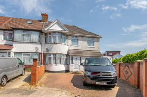 51, Woodside Close, Wembley HA0 1UL