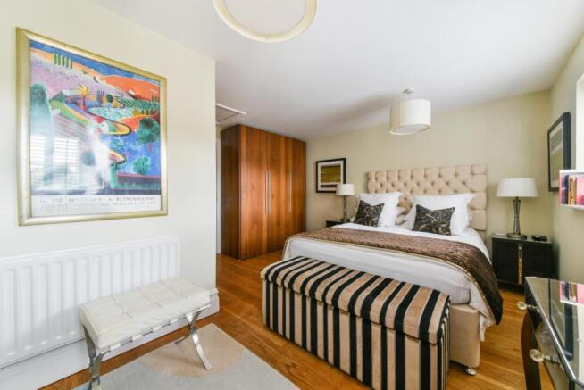 Master bedroom 