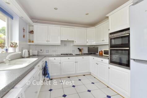 Lakeside Drive, Southwater, Horsham, West Sussex