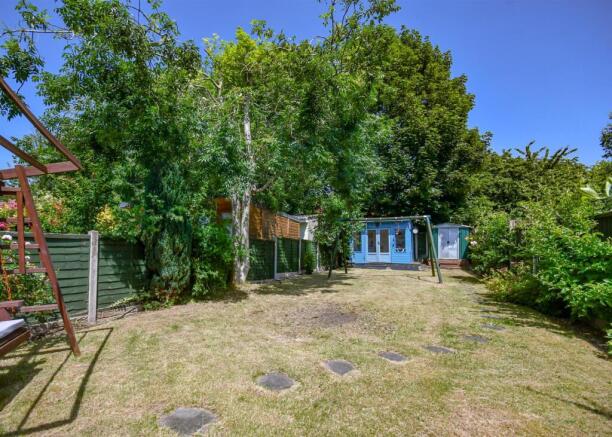 16 Woodfield Avenue-17.jpg