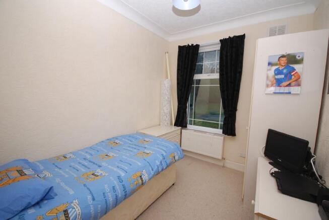 BEDROOM 2