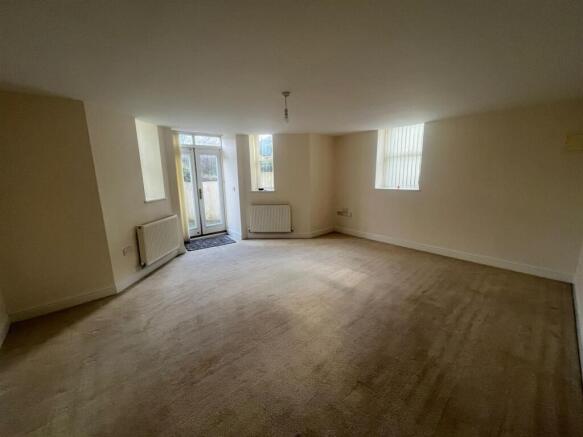 1 bed Apartment for sale Image 6