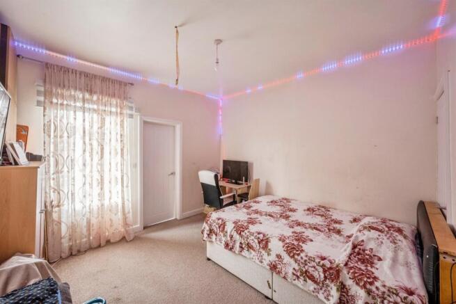 2 bed Terraced for sale Image 7