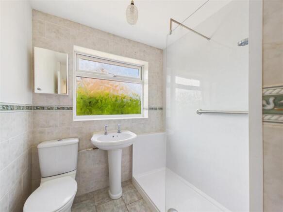 2 bed Semi-Detached Bungalow for sale Image 7