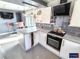 10, Larchwood Drive, Gloucester GL4 0AH