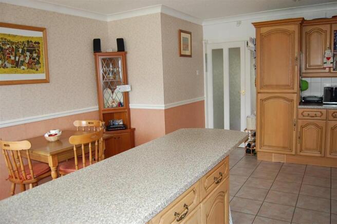 dining kitchen view 