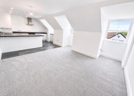Flat 3, Halle Mews, Kents Hill Road, South Benfleet, Benfleet SS7 5FJ