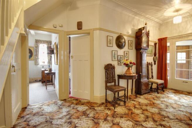 Central Entrance Reception