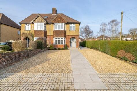 Bell Hill, Petersfield, GU32 2EH