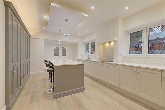 Kitchen/Breakfast Room