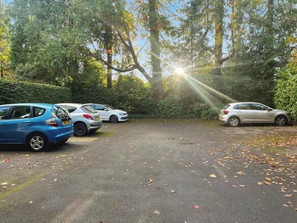 b1968eab-Carpark