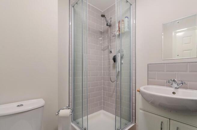3 bed House to rent Image 7